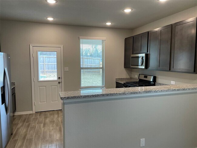 Building Photo - 822 Redinger Ridge Dr