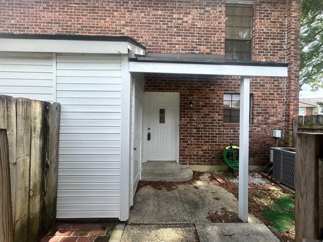 Building Photo - 4448 Stumberg Ln