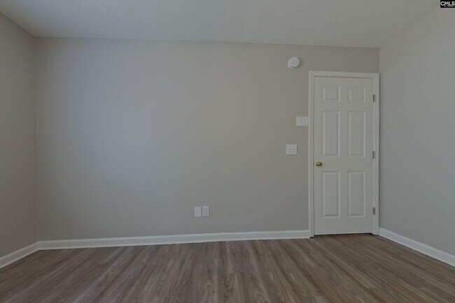 Building Photo - 1306 May Oak Cir