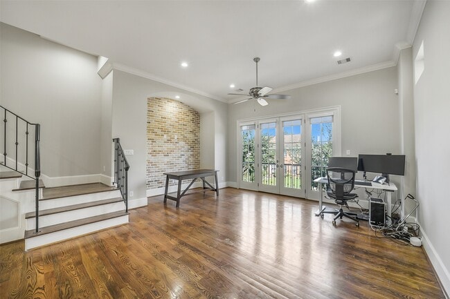 Building Photo - 1618 Rosewood St