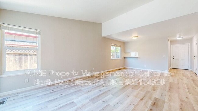 Building Photo - 1107 Navarro St