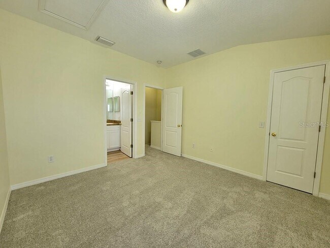 Building Photo - 16414 Swan View Cir