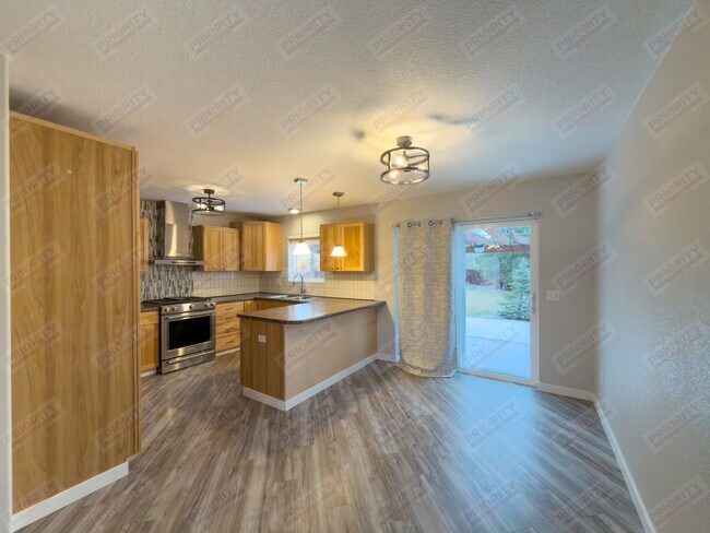 Building Photo - Your New Home!