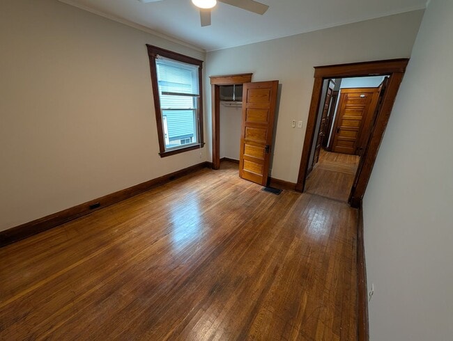 Building Photo - 3111 Linwood Ave