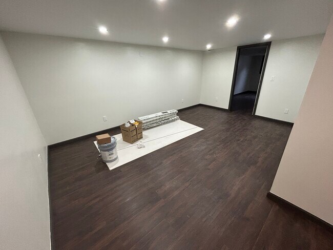 Building Photo - 9610 Britannia Ct