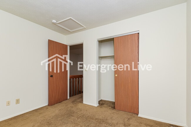 Building Photo - 6382 Nightwind Ct