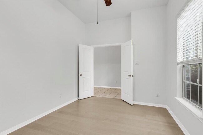 Building Photo - 138 Meadow Landing Dr