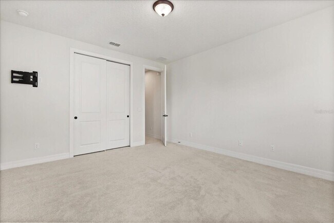 Building Photo - Ruby Lake