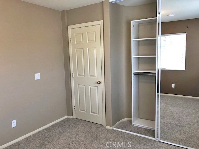 Building Photo - 444 Middlebury Ct