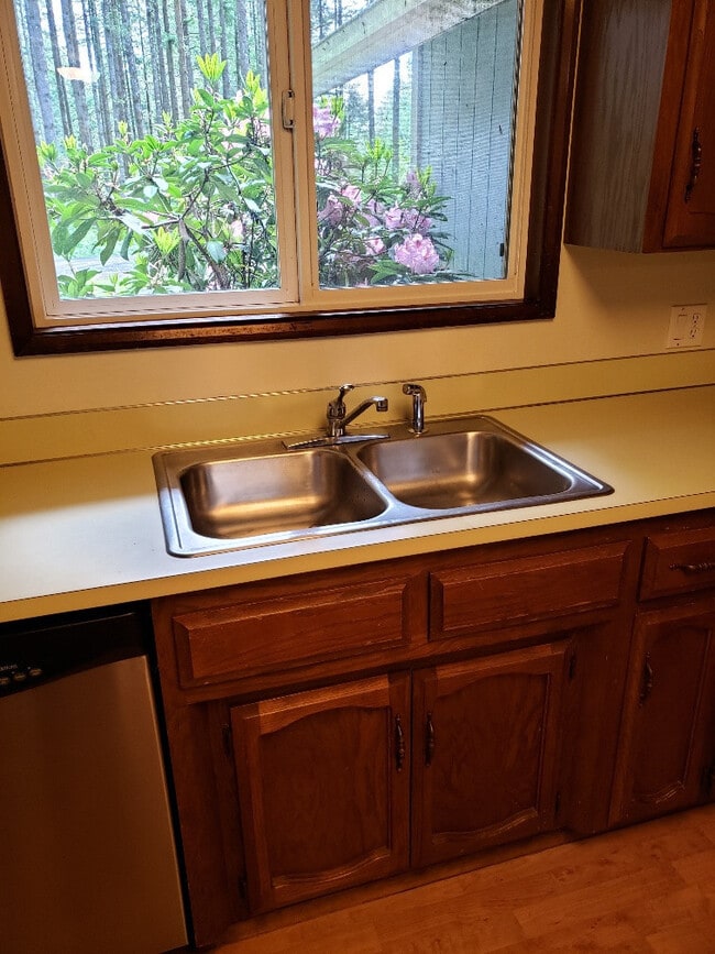 Building Photo - STATUS: PENDING APPLICATION- | R35 |$1895....