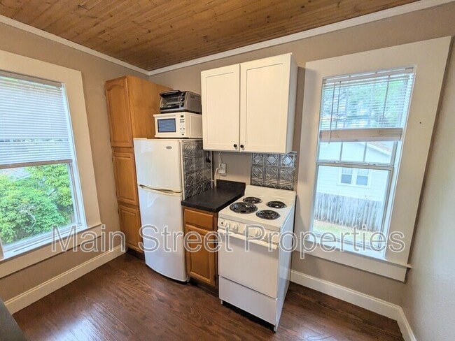 Building Photo - 1705 N 17th Ave