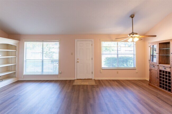 Building Photo - 21507 Fir Creek Ln