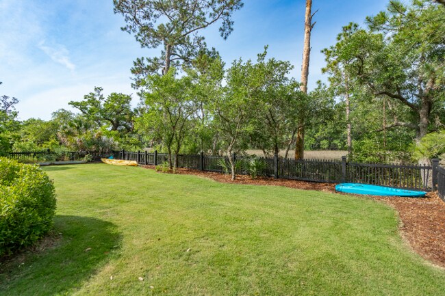 Building Photo - 6BD/5BA Custom Home for Lease in Daniel Island Park