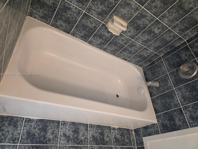 Building Photo - 14840 Naranja Lakes Blvd