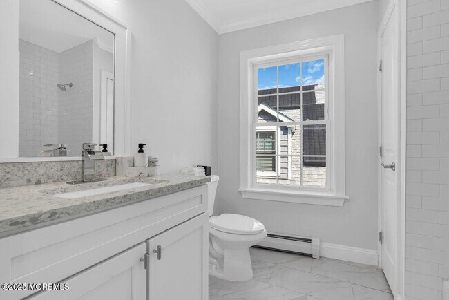 Building Photo - 141 Vanard Dr