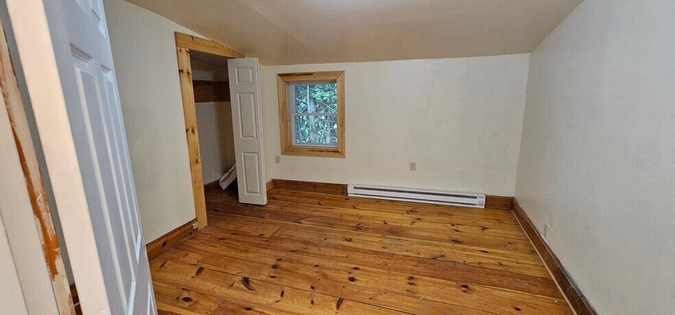 Building Photo - 13 Pleasant St