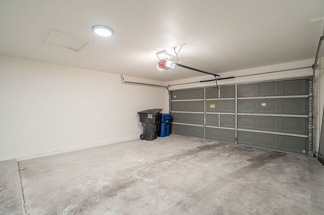 Building Photo - Mesa home near Skyline Park!