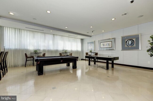 Building Photo - 12001 Market St