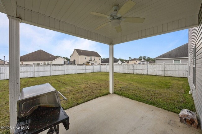 Building Photo - 841 Dynasty Dr