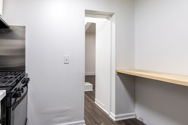 Building Photo - 974 Manton Way