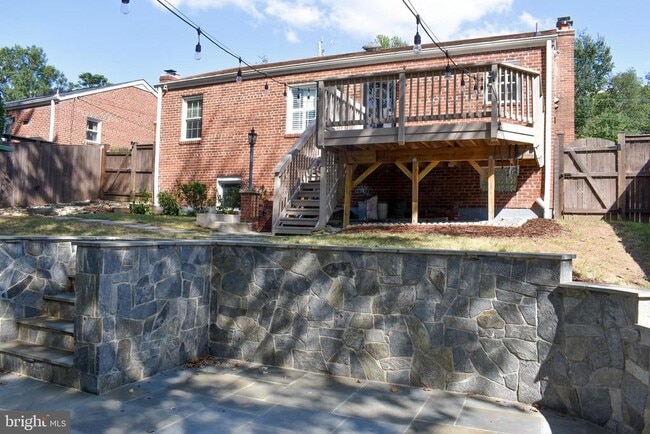 Building Photo - 304 Moncure Dr