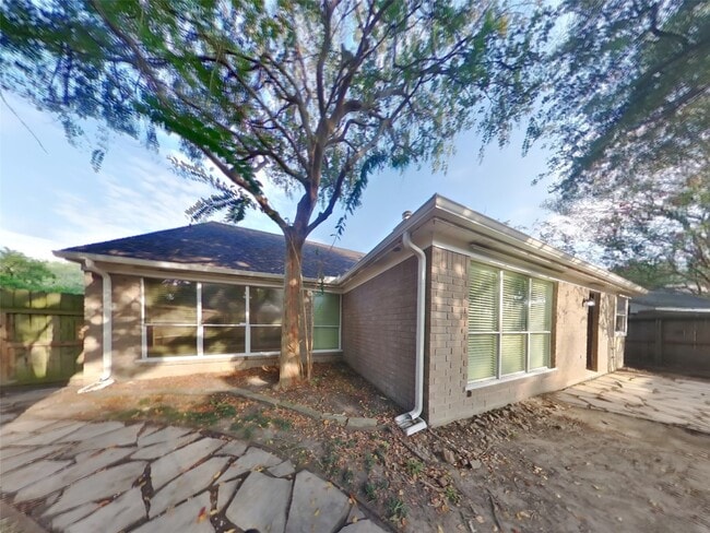 Building Photo - 5814 Kelly Mill Ln