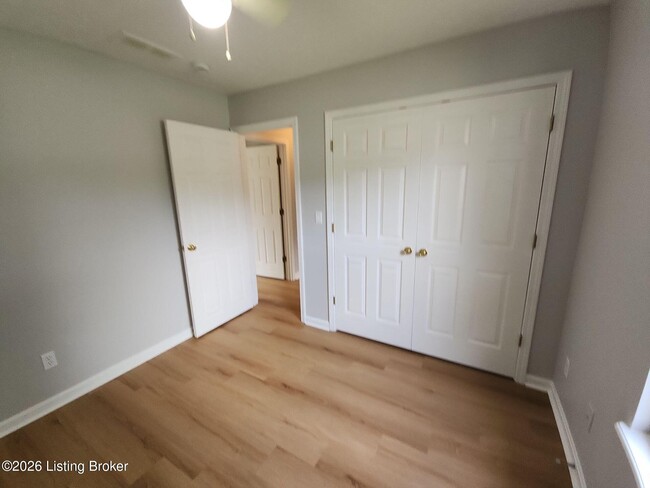 Building Photo - 405 Parker Pl