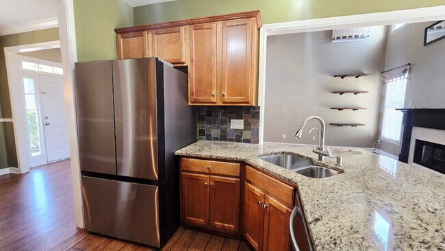 Building Photo - 203 Elmbrook Ln