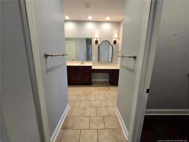 Building Photo - 3709 Linton Ct