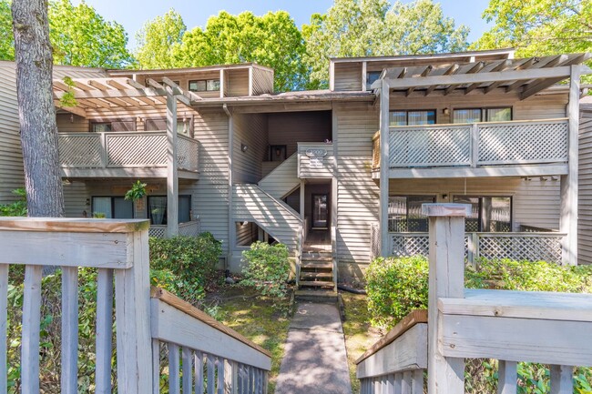 Building Photo - Now Pre Leasing - 3 Bedroom, 3 Bathroom Co...