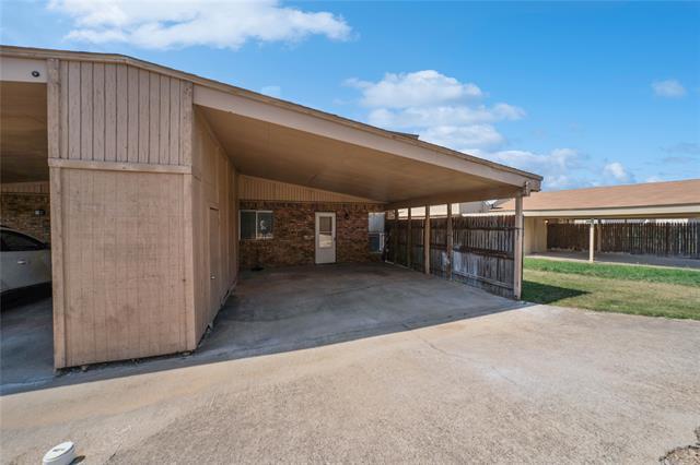 Building Photo - 2205 Chase Ct