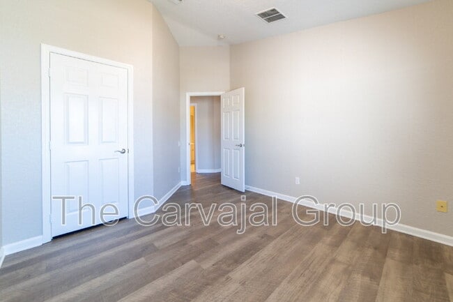 Building Photo - 1017 Enclair St