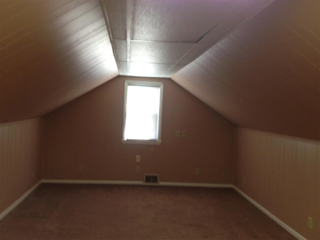 Building Photo - 5620 35th Ave S