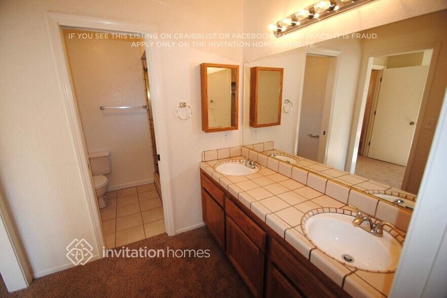 Building Photo - 439 R St