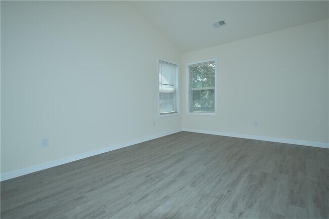 Building Photo - 3094 Tofte Dr