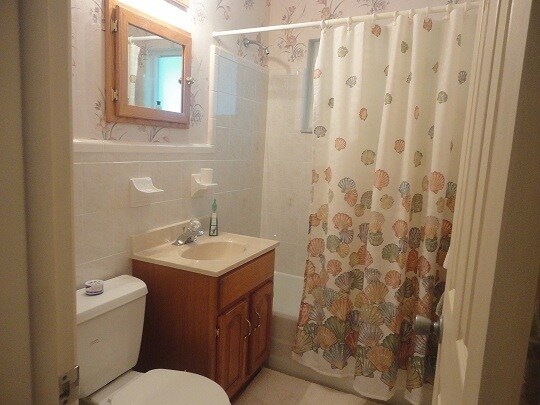 Building Photo - Venice, FL 4BR/2BA SFH on Venice Island