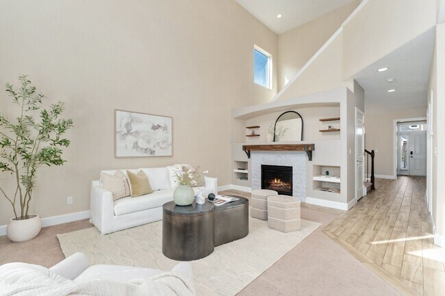 Building Photo - Evolve Real Estate: Evolve Real Estate: Meticulous Executive 4 Bedroom Plus Den Plus Finished Bas...