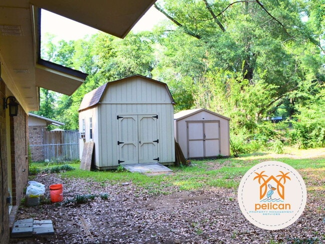 Building Photo - Charming 3-Bedroom Ranch with Shaded Backy...