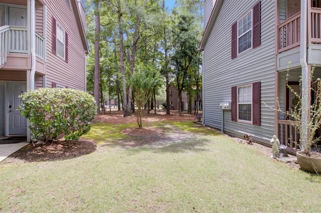 Building Photo - 7945 Parklane Court Apt #E, North Charlest...