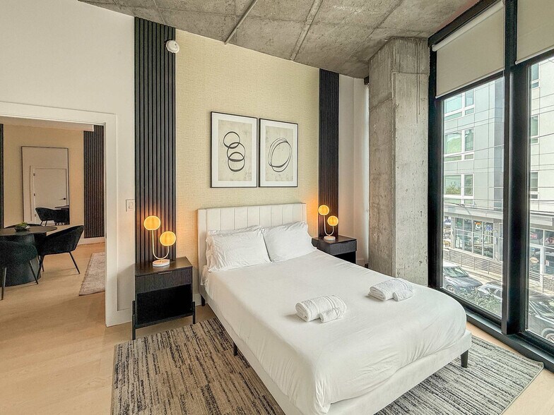 Building Photo - 1247 N 2nd St