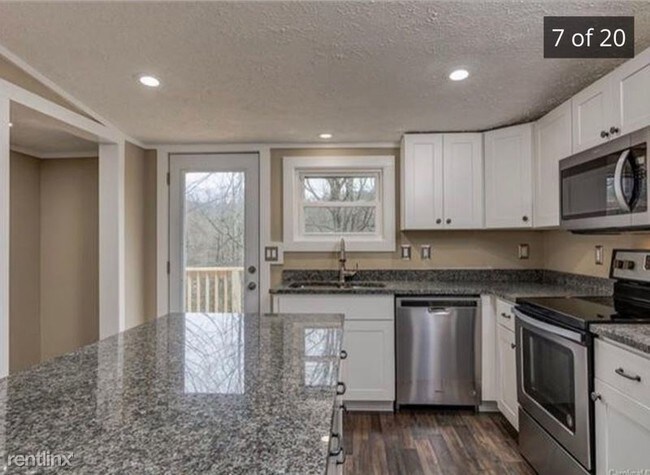 Building Photo - 2 br, 1 bath House - 335 Old Toll Cir