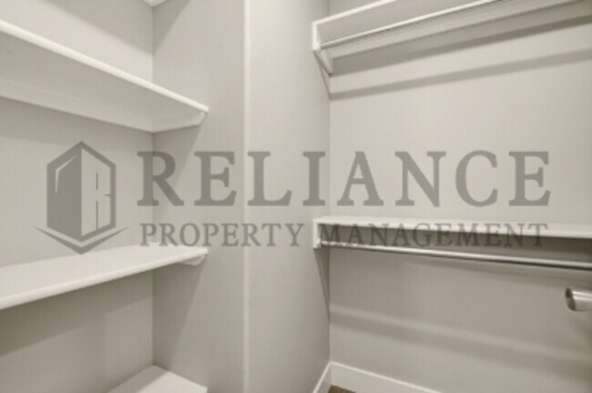 Building Photo - 4521 E 45th St N