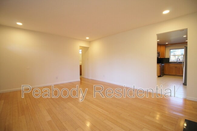 Building Photo - 2129 Grayson Pl