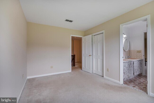 Building Photo - 3554 N Sugan Rd