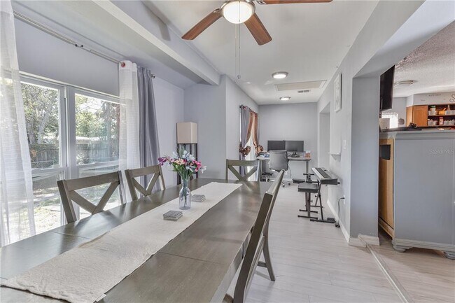 Building Photo - 3112 Oranole Rd