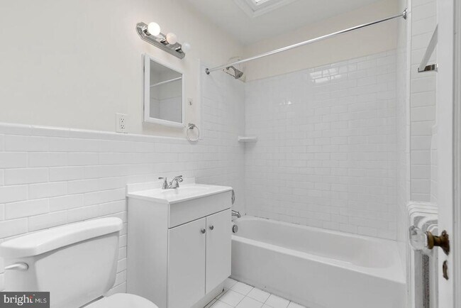 Building Photo - 1710 37th St NW