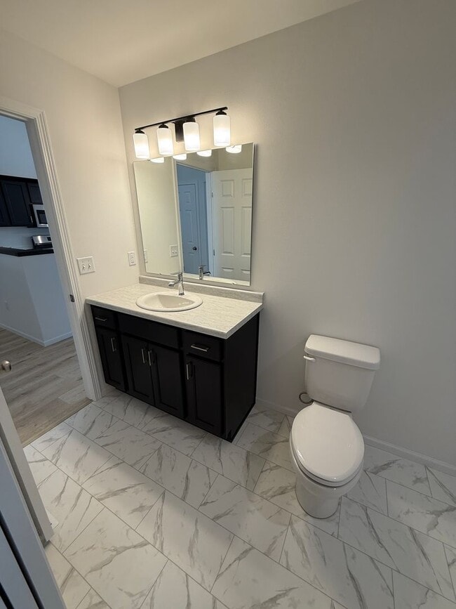 Building Photo - Brand New South End 4 bed/2 bath