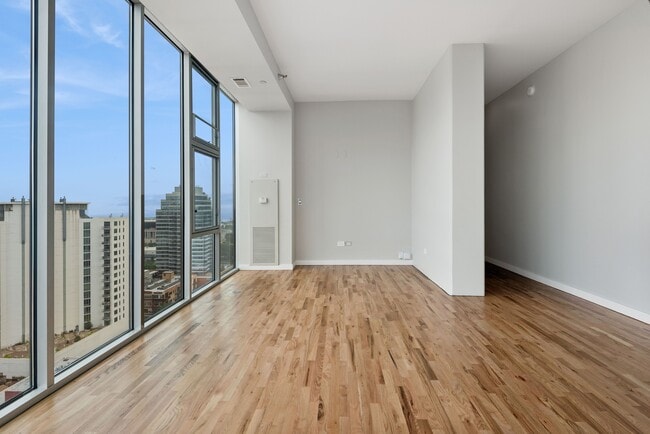 Building Photo - 1720 S Michigan Ave