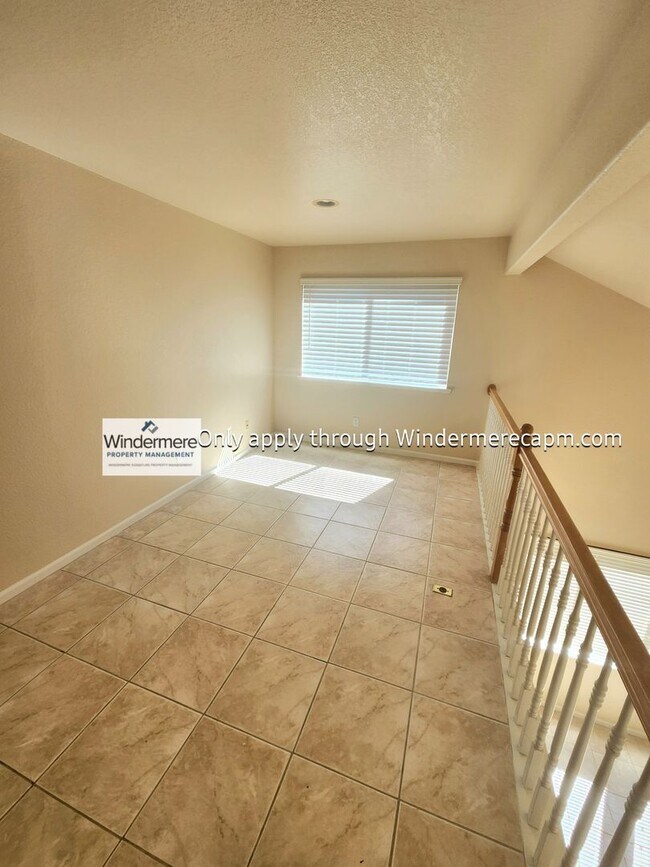 Building Photo - Gorgeous Home in Natomas!