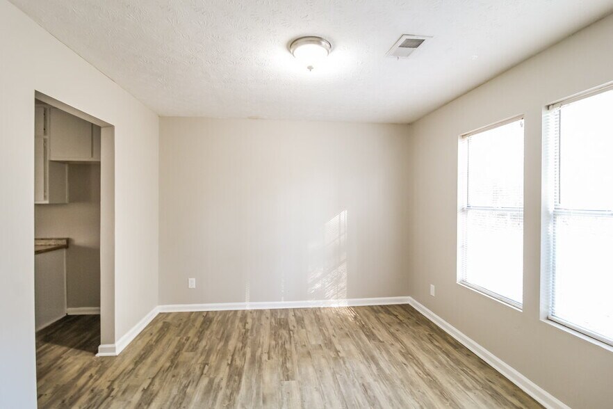 Building Photo - 4265 Loveless Pl